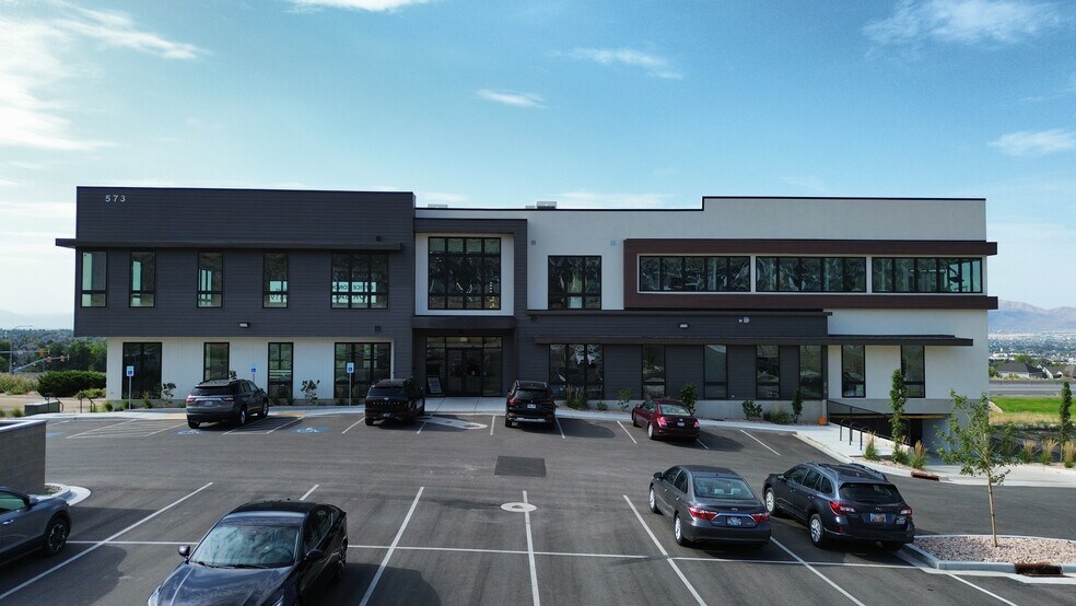 More Photos Of 573 W Sunrise Way, Lehi Office For Sale