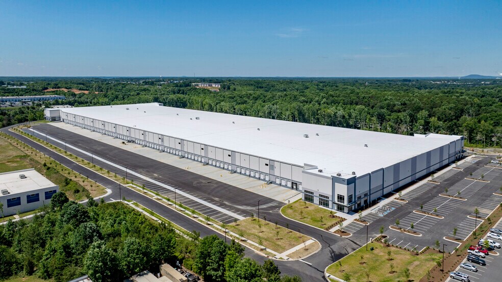 More Photos Of 142 Serviceberry Way, Mooresville Distribution For Lease