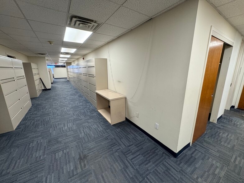 More Photos Of 990 Westbury Rd, Westbury Office For Sale