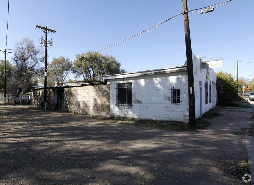More Photos Of 106 S Chestnut St, Colorado Springs General Retail For Sale