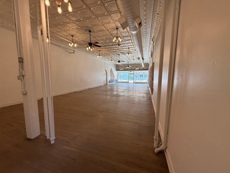 More Photos Of 137-141 E 4th St, Loveland Storefront Retail Residential For Lease