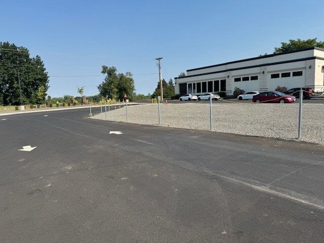 More Photos Of 924 George Washington Way, Richland Land For Lease
