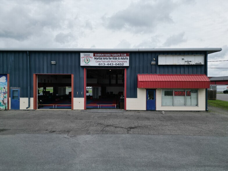 More Photos Of 671 Notre Dame St, Russell Service For Sale