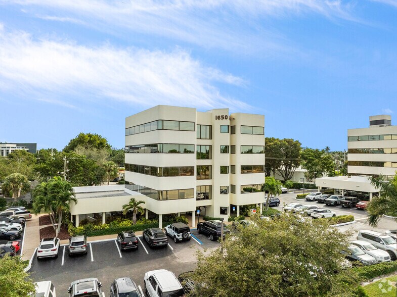 Primary Photo Of 1650 S Dixie Hwy, Boca Raton Medical For Sale