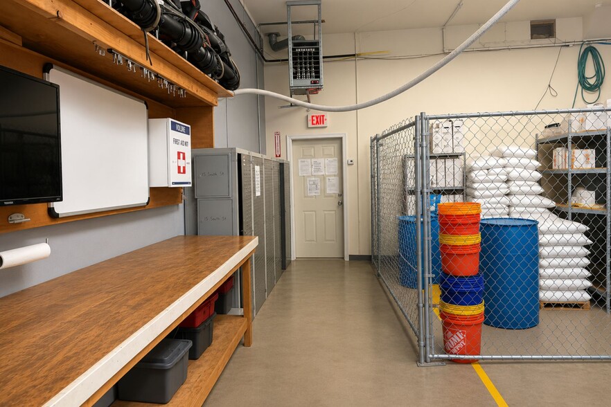 More Photos Of 15 South St, Norwalk Warehouse For Sale