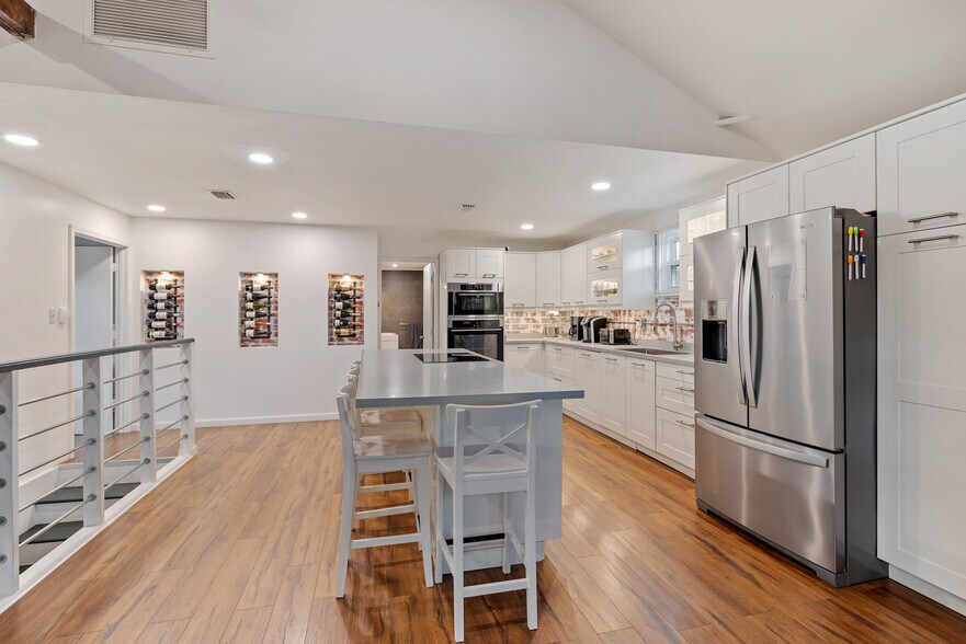 More Photos Of 3100 S Adams St, Tallahassee Flex For Sale