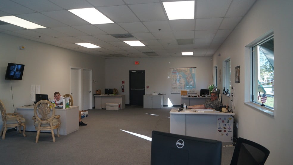 More Photos Of 161 Commerce Rd, Boynton Beach Warehouse For Sale