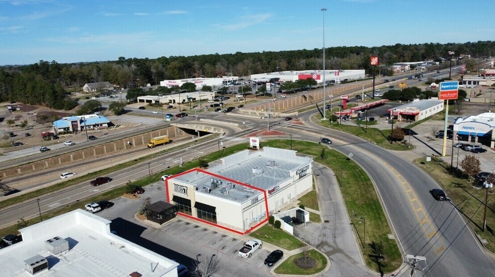 More Photos Of 4401-4411 S Medford Dr, Lufkin Freestanding For Lease