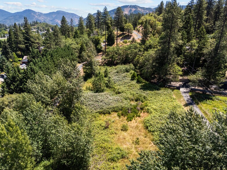 More Photos Of 2119 Williams Hwy, Grants Pass Land For Sale