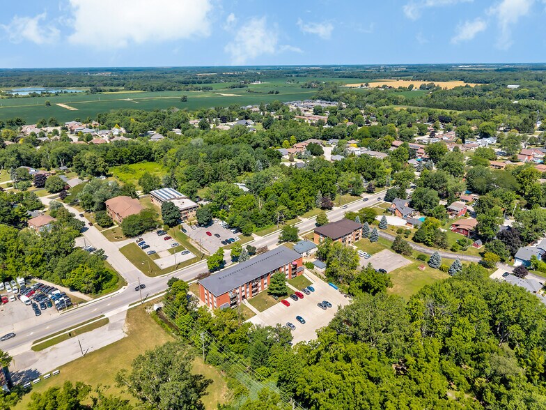 More Photos Of 109 Division St N, Kingsville Apartments For Sale