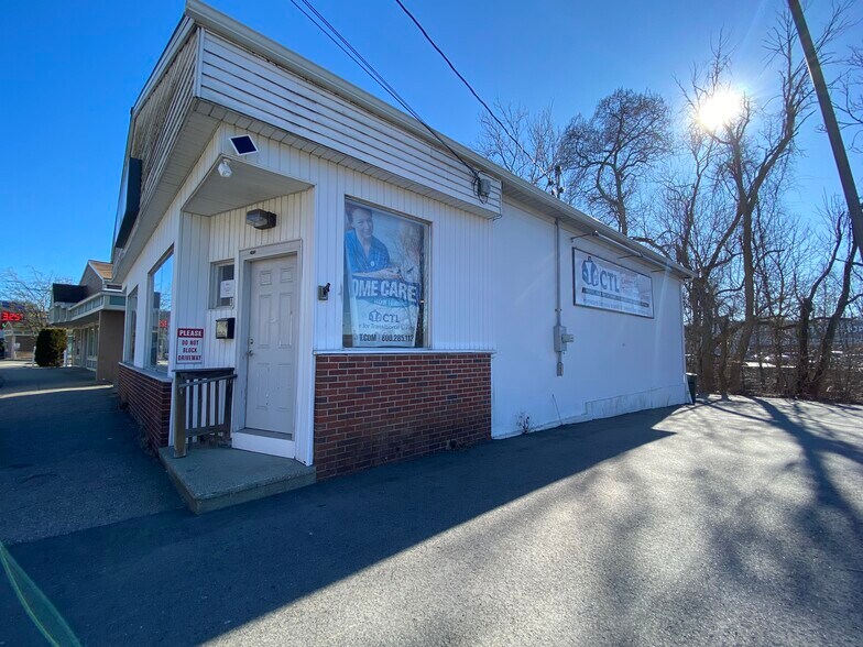More Photos Of 34 Town St, Norwich Storefront Retail Office For Sale