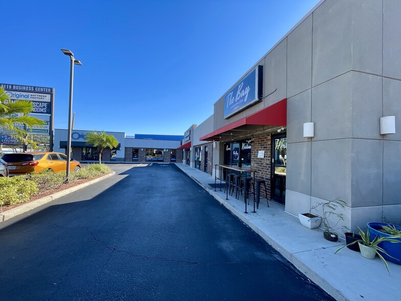 More Photos Of 2119 W Brandon Blvd, Brandon Storefront Retail Office For Lease