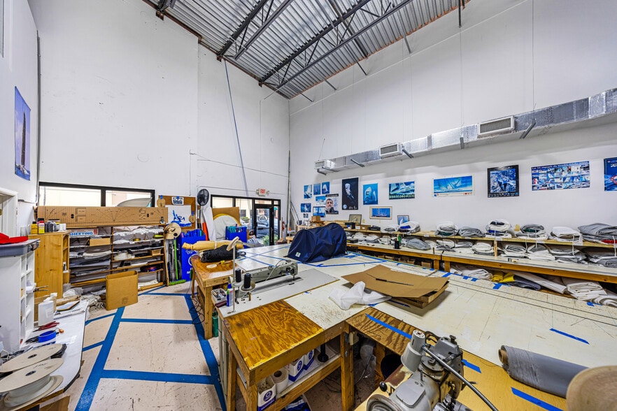 More Photos Of 3700-3718 SW 30th Ave, Fort Lauderdale Warehouse For Sale