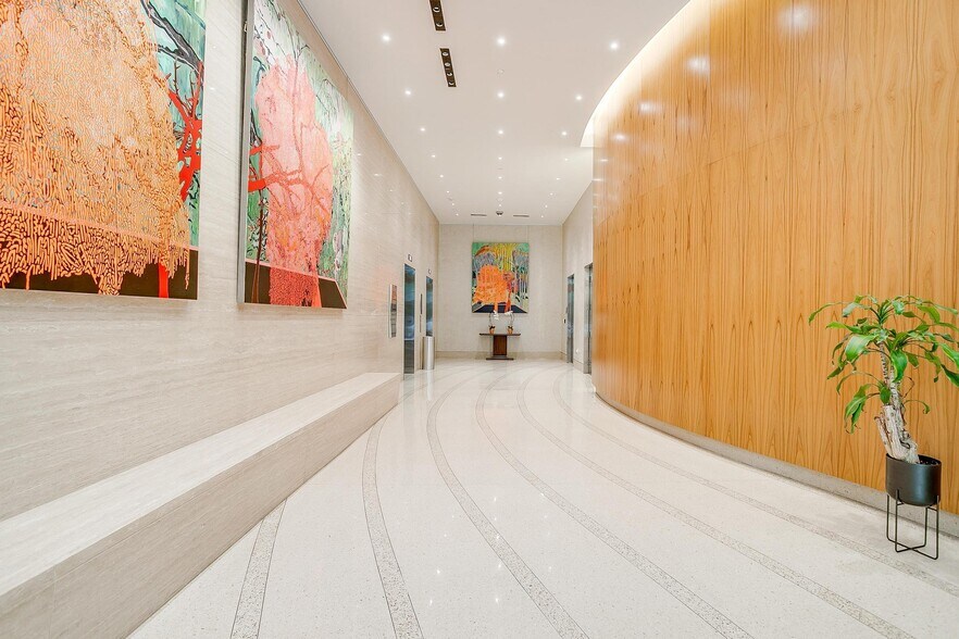 More Photos Of 407 Throckmorton St, Fort Worth Office For Lease