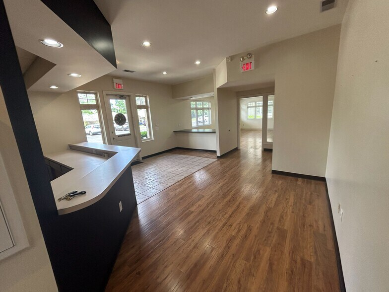 More Photos Of 440 Beecher Rd, Columbus Medical For Sale
