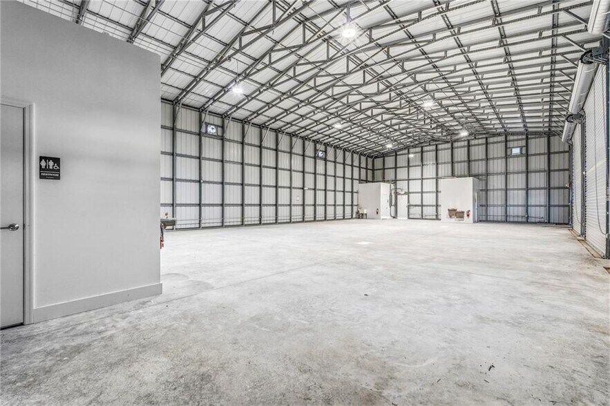 More Photos Of 916 19th Avenue ave, Vero Beach Industrial For Sale