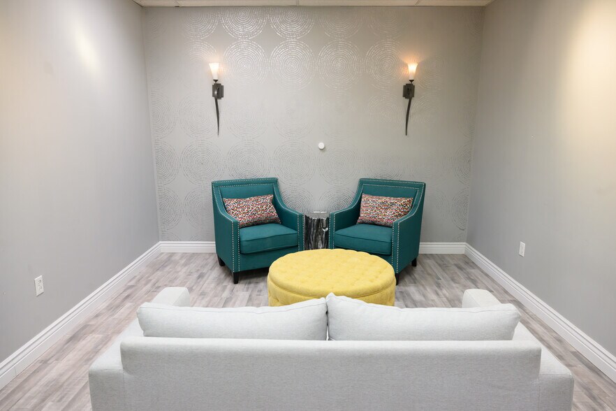 More Photos Of 504 Hamburg Tpke, Wayne Medical For Lease