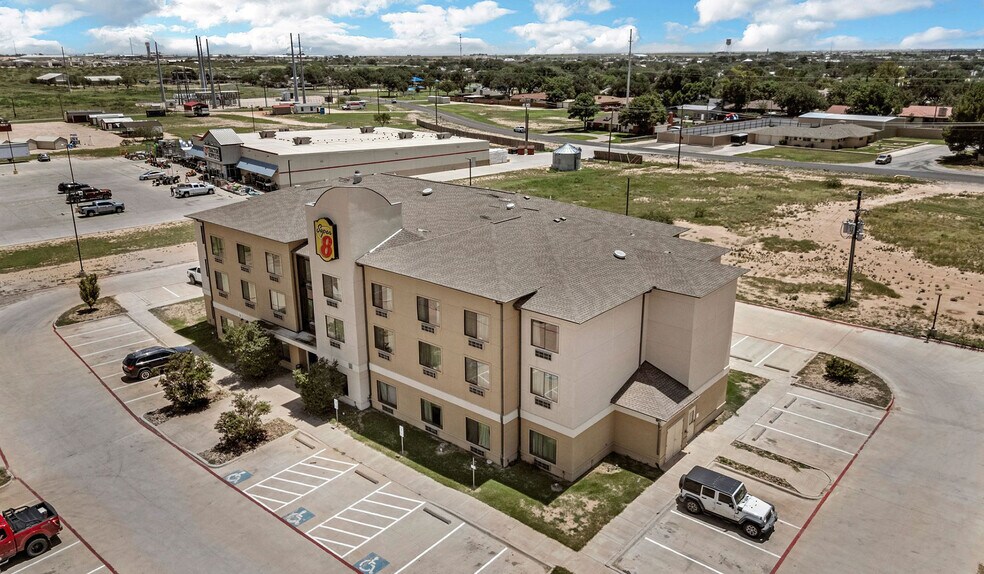 More Photos Of 3432 Interstate 20, Stanton Hotel For Sale