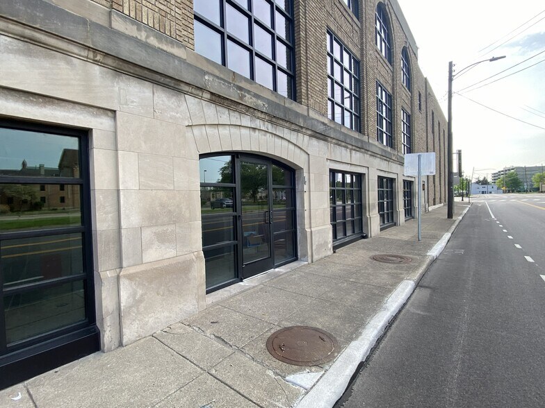 More Photos Of 50 S Broad St, Middletown Warehouse For Sale