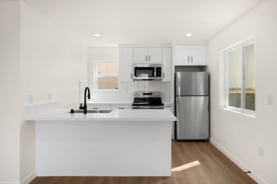 More Photos Of 102 E Avenida San Gabriel, San Clemente Multifamily For Sale