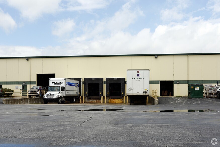 More Photos Of 520 N Dunbridge Rd, Bowling Green Manufacturing For Lease