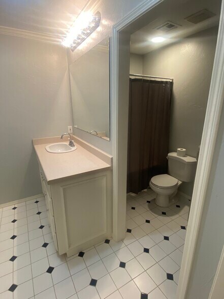 More Photos Of 4444 Morgan Rd NE, Piedmont Warehouse For Lease