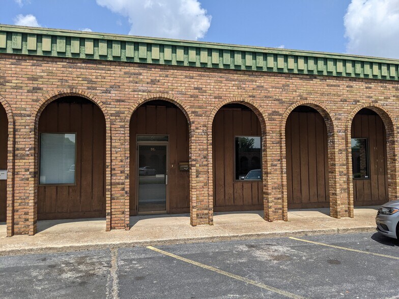 More Photos Of 6500 W Main St, Belleville Coworking Space