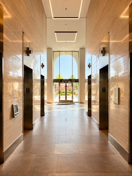 More Photos Of 1 City Blvd W, Orange Office For Lease