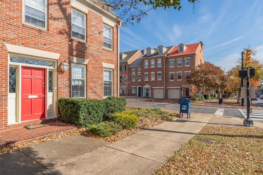 More Photos Of 801-809 Franklin St, Alexandria Loft Creative Space For Lease