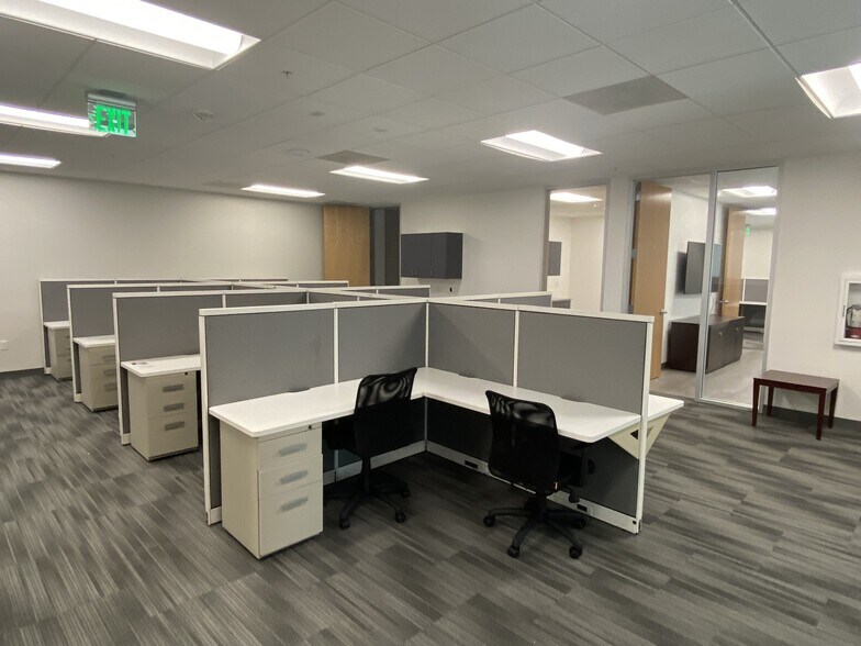 More Photos Of 4129 E Van Buren St, Phoenix Office For Lease