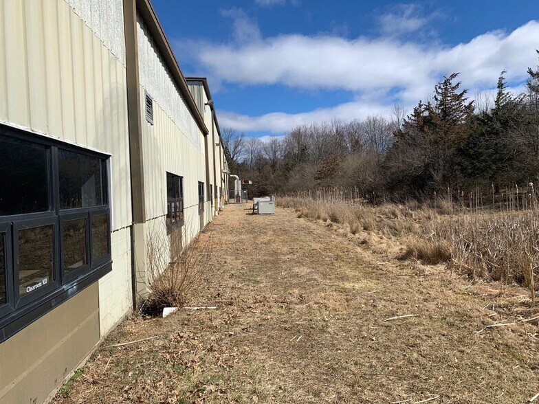 More Photos Of 1422 Route 179, Lambertville Warehouse For Lease
