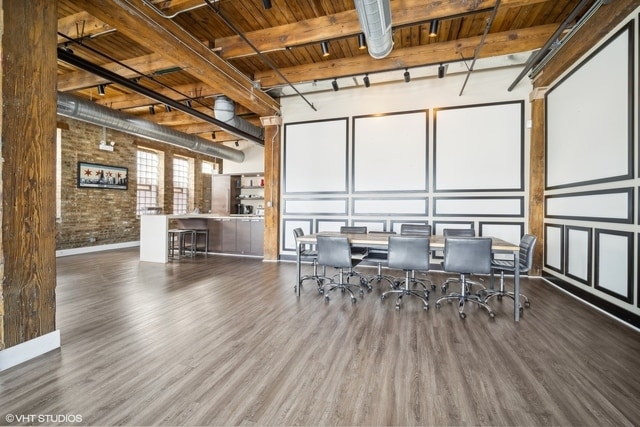 More Photos Of 1348 W Concord Pl, Chicago Office For Sale
