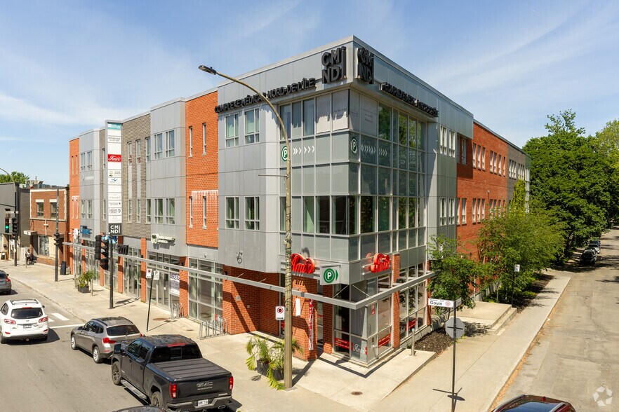 More Photos Of 5773-5781 Boul Gouin O, Montréal Medical For Lease
