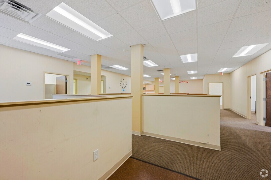 More Photos Of 3690 N Peachtree Rd, Atlanta Loft Creative Space For Lease