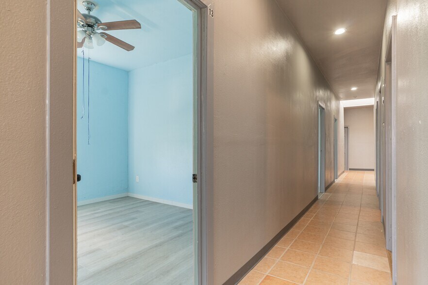 More Photos Of 3882 Washington Ave, Le Grand Apartments For Sale