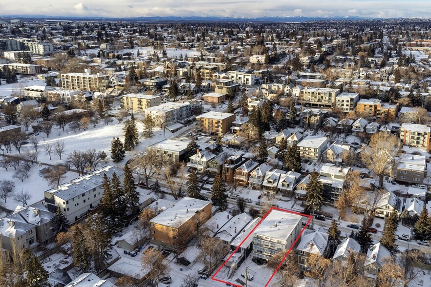 More Photos Of 2120 16 St SW, Calgary Apartments For Sale