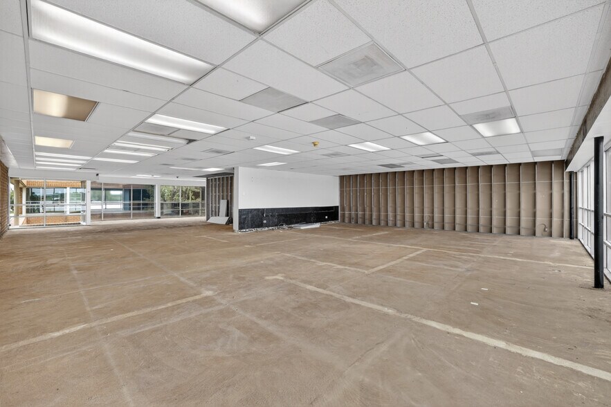 More Photos Of 441 Wadsworth Blvd, Lakewood Medical For Lease