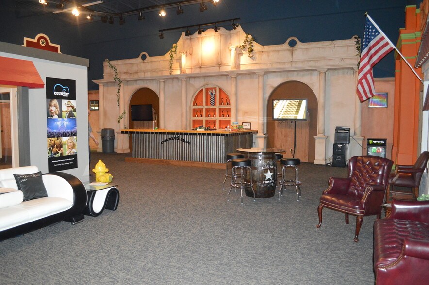 More Photos Of 6125 Airport Fwy, Haltom City Office For Lease