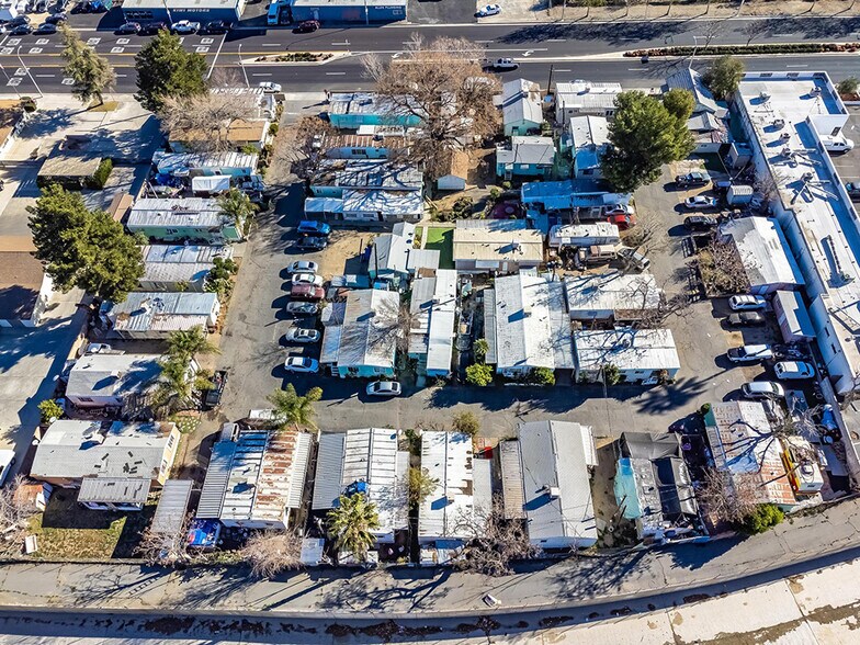 More Photos Of 24833 Railroad, Newhall Manufactured Housing Mobile Home Park For Sale
