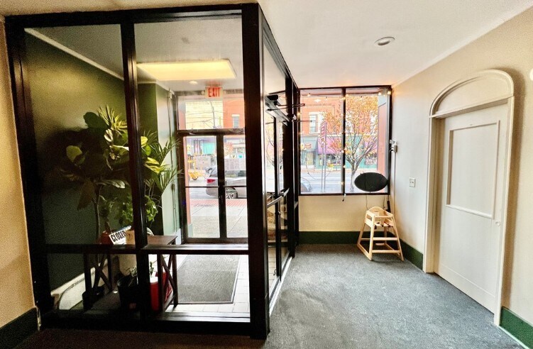 More Photos Of 18 W Bridge St, Oswego Storefront Retail Residential For Sale