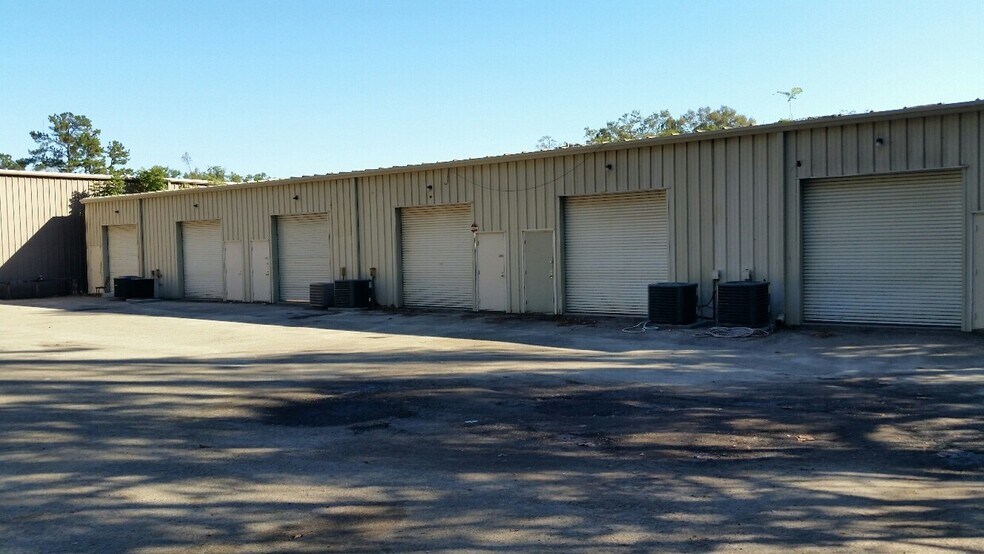 More Photos Of 2370-2380 Capital Cir NE, Tallahassee Unknown For Lease