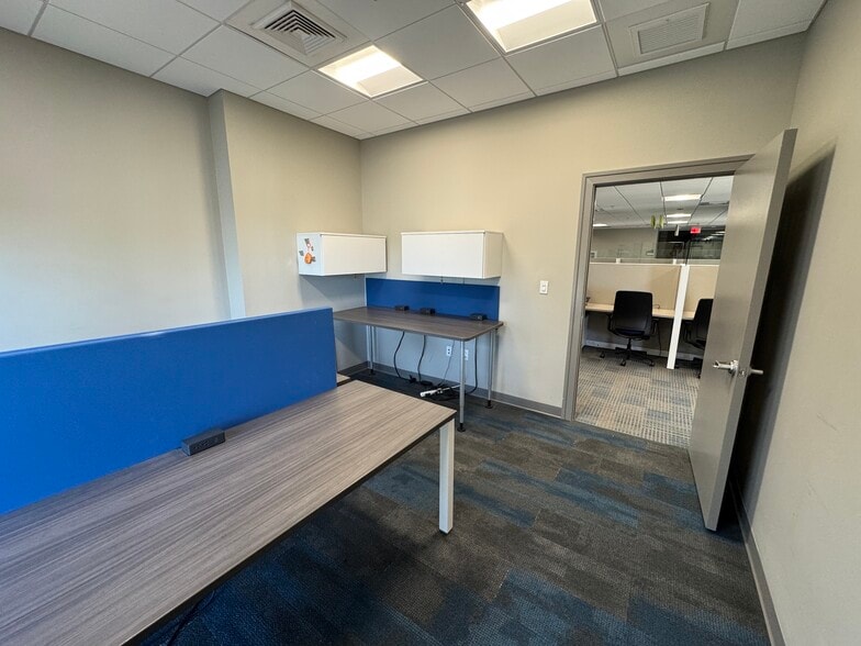 More Photos Of 1201 19th Pl, Vero Beach Office For Lease