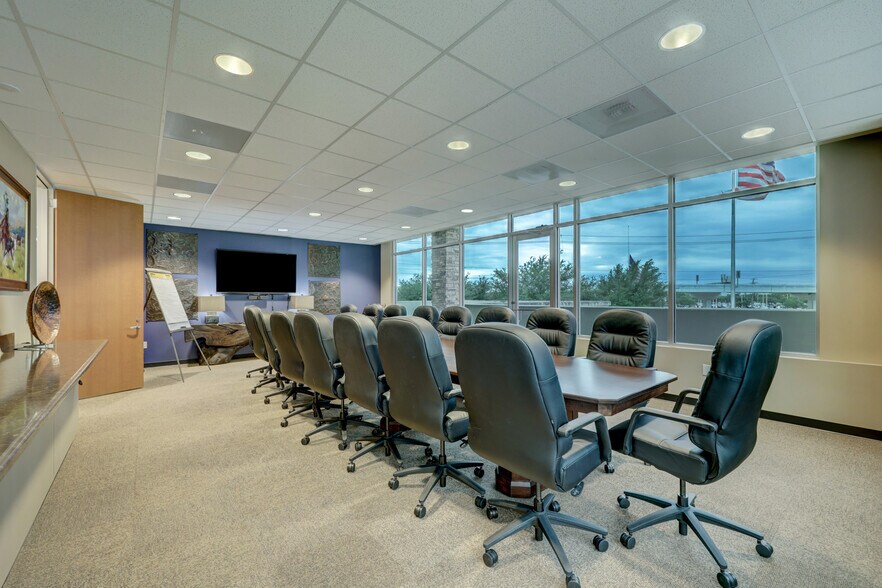 More Photos Of 12941 Gulf Fwy, Houston Office For Lease