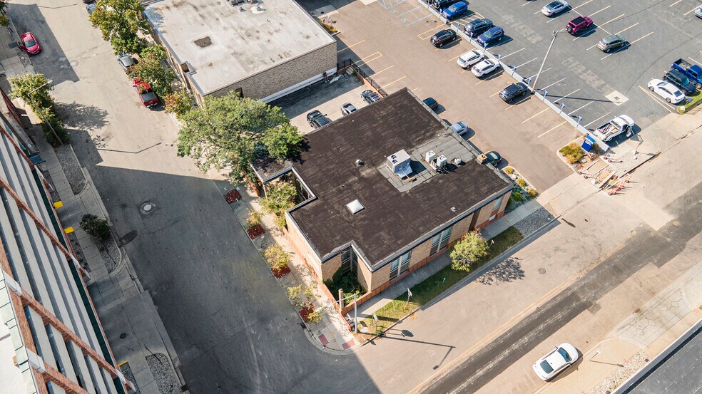 More Photos Of 135 N Church St, Kalamazoo Office Residential For Sale