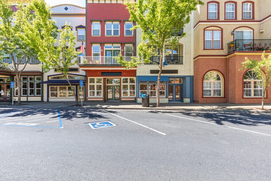 More Photos Of 220 Windsor River Rd, Windsor Apartments For Sale