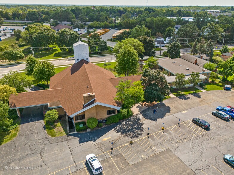 More Photos Of 47 Church St, Lake Zurich Religious Facility For Sale