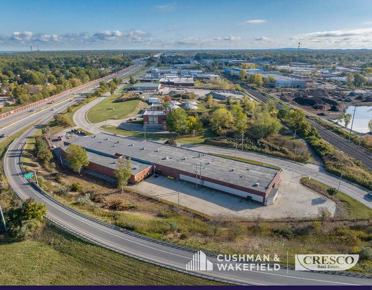 More Photos Of 27600 Lakeland Blvd, Euclid Manufacturing For Sale