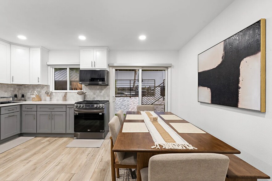 More Photos Of 8222 Pershing Dr, Playa Del Rey Multifamily For Sale