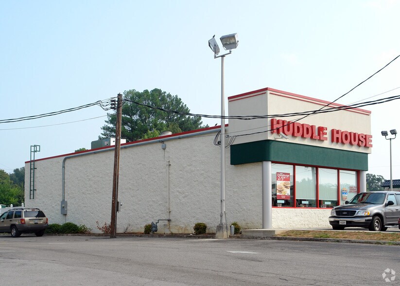 More Photos Of 5611 Brainerd Rd, Chattanooga Restaurant For Sale