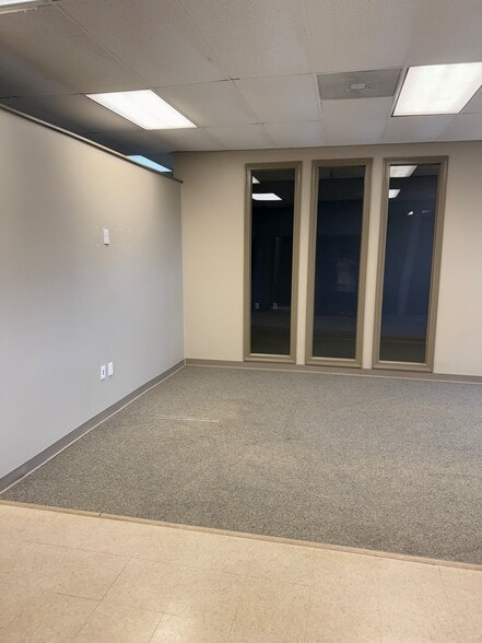 More Photos Of 4860 Clark Howell Hwy, College Park Freestanding For Lease